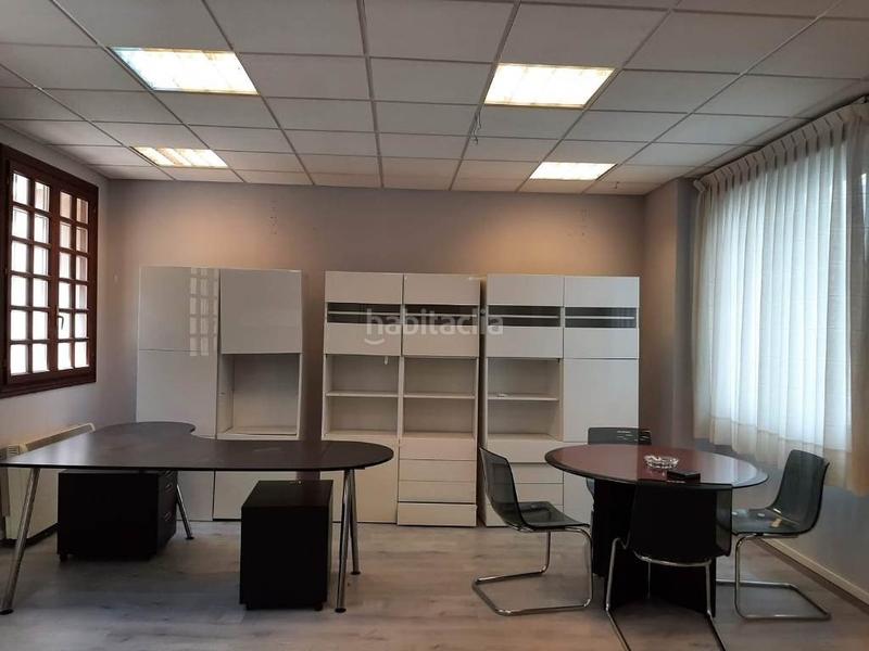 Foto b5e12154-2542-42c2-8456-3f86042cea19. Rent office space with heating in Casco Antiguo Burgos