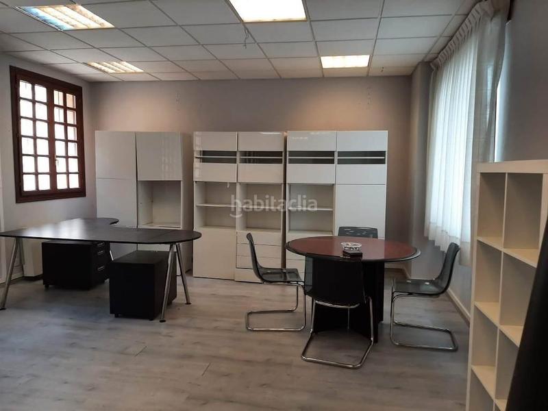 Foto faf0ccfb-a553-4149-af40-f21361941302. Rent office space with heating in Casco Antiguo Burgos
