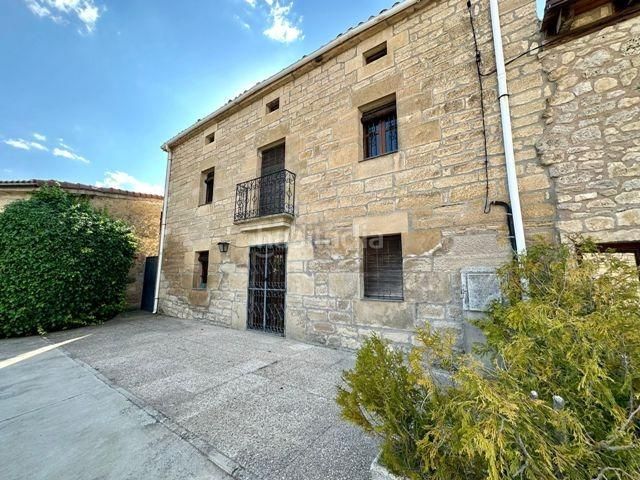 Foto 17963ac5-6f44-4c15-af26-e294fed16cbc. Haus in calle juego bolos (celada de la torre) 11 in Valle de las Navas