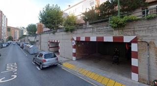 Alquiler Parking coche en Los Vadillos - R. Sanitaria - Pozanos. Plaza de garaje en alquiler en burgos