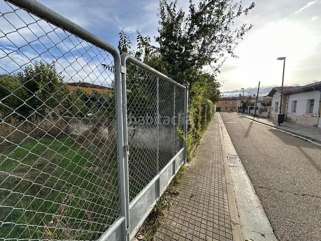 Foto 5e3e301f-fe08-4886-8a41-486b20ff0def. Terreny residencial a calle del río pedroso 2 a Illera Burgos