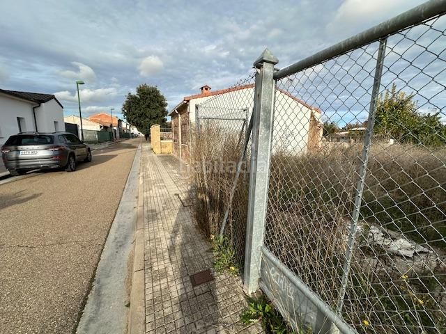 Foto bb668422-3c93-4c60-b502-44b537718cfa. Terreny residencial a calle del río pedroso 2 a Illera Burgos