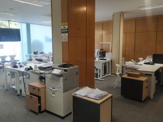Affitto Ufficio in Los Vadillos - R. Sanitaria - Pozanos. Oficina para empezar a trabajar en alquiler
