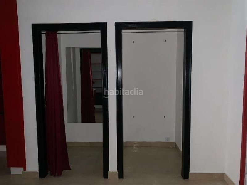 Foto 236206e6-c889-400e-8454-b7a1586f7342. Alquiler local comercial  en venta o alquiler avda. del vena en Burgos