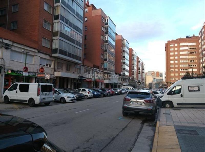 Foto 3890d759-e89d-4f1c-b282-1c9cb0a0d733. Alquiler local comercial  en venta o alquiler avda. del vena en Burgos