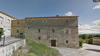 Casa a Merindad de Río Ubierna. Casa de pueblo con cochera y patio