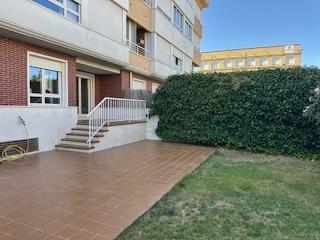Lloguer Planta baixa  Calle don bosco 2. Bajo con jardín de 100m en cellophane