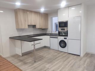 Location Appartement  Calle de san pedro y san felices. Piso recien reformado en san pedro y san felices