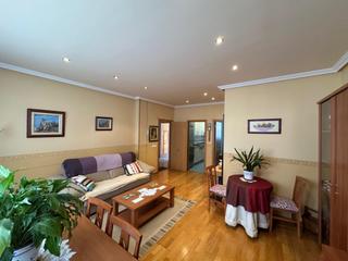 Appartement  Calle carramolinos (villat). Amplio apartamento en el barrio de villatoro