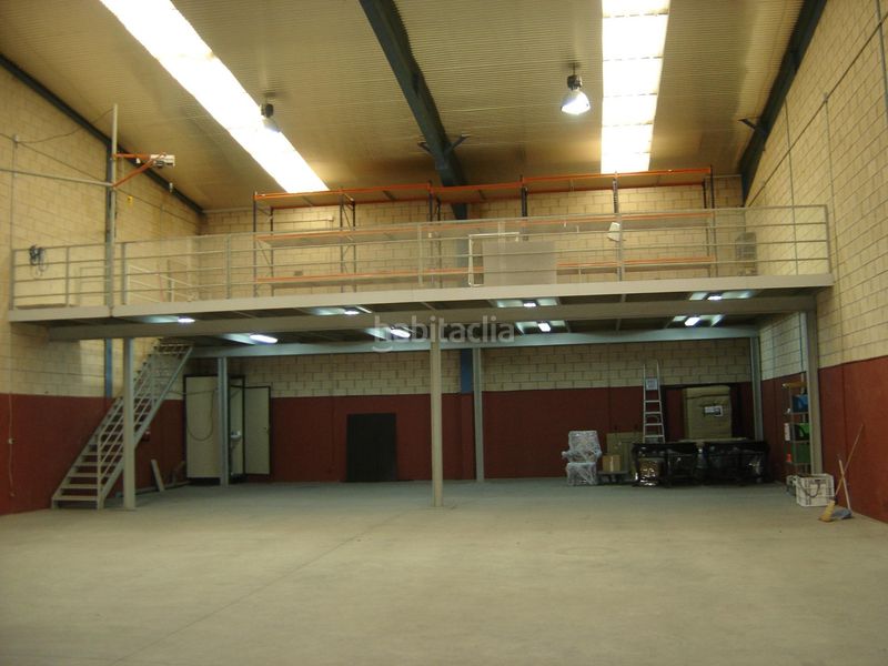 Foto f179c2ac-2bce-4e15-919c-f9f54af8c997. Nave industrial  en villafria naves radial en Burgos
