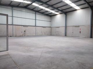 Affitto Capannone industriale in Villalonquéjar. Nave en venta  en poligono de villalonquejar