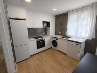 Alquiler Piso en Santa Teresa - San Pedro Cardeña. Piso en alquiler reformado de 2 dormitorios con trastero en call
