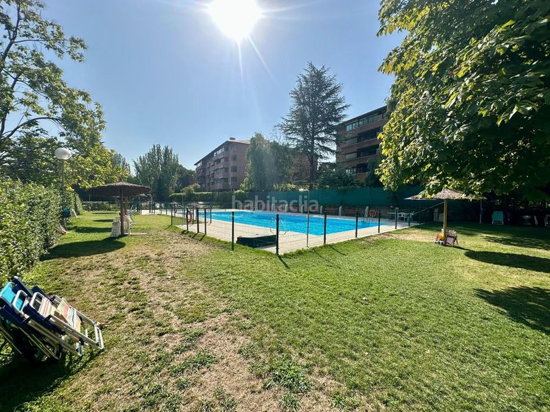 Foto e6288816-26e2-4068-b18e-19a73bf1e3d6. Pis amb calefacció aparcament piscina a Mirasierra Madrid