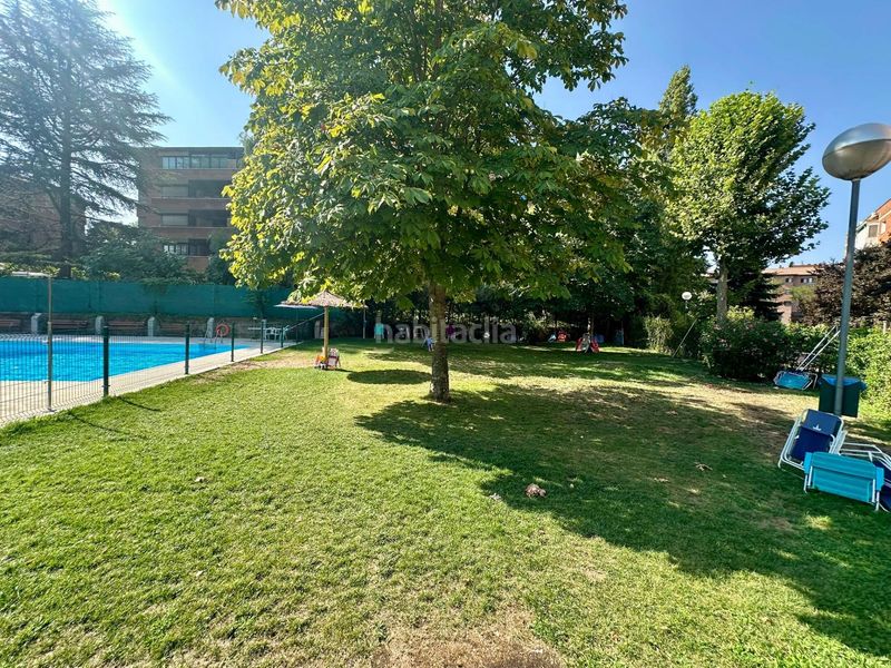 Foto f0ab5957-c71b-4eca-94ef-069c1910fed1. Pis amb calefacció aparcament piscina a Mirasierra Madrid