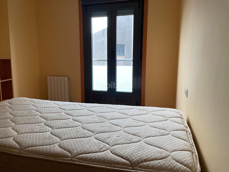 Foto 9f3719c4-2518-44b6-b875-404b8b268d5d. Flat with heating parking in Poio