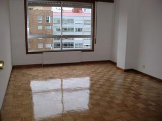 Flat  Avenida do alcalde portanet. Apartamento de 2 dormitorios en  portanet