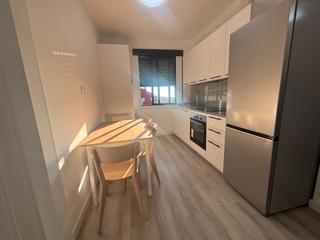 Miete Appartement in Teis. Apartamento reformado a estrenar de 2 dormitorios