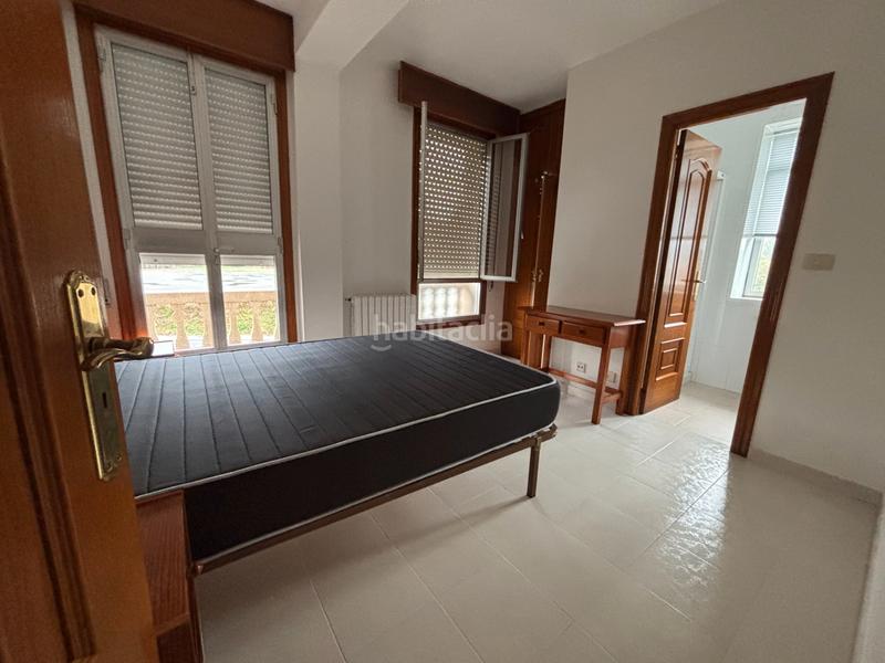 Foto 0f460d22-8315-4c25-a232-1d769e4af688. Rent apartment with heating parking in Vilaboa