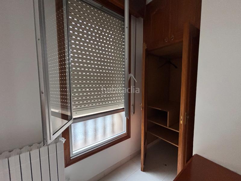 Foto 6e9a9ec9-84f6-4ac7-b5d1-ff3b8afdec6a. Rent apartment with heating parking in Vilaboa