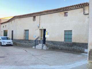 Casa a Fuentelapeña. Casa en venta en fuentelapeña, zamora.