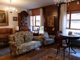 Piso en Casco Antiguo. Piso en venta de 4 dormitorios, 2 baños y 1 aseo en pleno centro