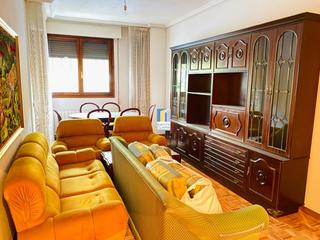 Appartement à Los Bloques. Piso en venta de 3 dormitorios, 2 baños, patio, garaje y traster