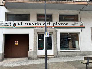 Lloguer Local Comercial a La Pantoja. Local comercial con oficinas en alquiler en avenida víctor galle