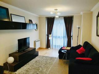 Pis a San Lázaro. Piso en venta con 2 dormitorios, amplia terraza, garaje y traste