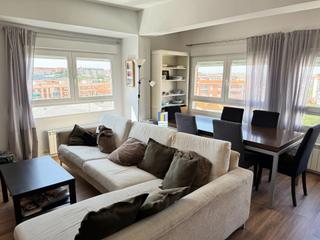 Piso en Casco Antiguo. Piso en venta con 3 dormitorios y 2 baos junto a plaza alemania