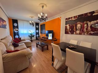 Pis a Pinilla. Piso en venta de 3 dormitorios y 2 baños, con posibilidad de pla