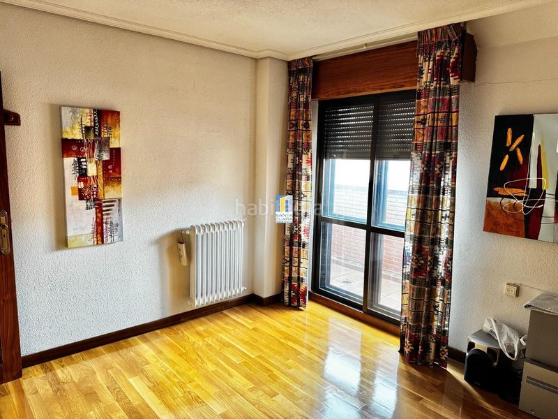 Foto 2770f080-4791-48ac-8c5a-44602a5a545b. Àtic amb calefacció aparcament a Las Viñas Zamora