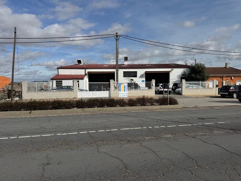 Foto a3d7de5d-3957-40ab-874f-eb02b893d96b. Local comercial a Morales de Toro