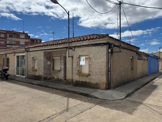 Casa en San José Obrero. Casa en venta de 3 dormitorios y patio en zona san josé obrero,