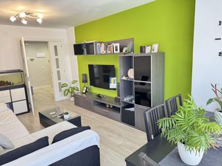 Etagenwohnung in Las Viñas. Piso en venta de 4 dormitorios y 2 baños en zona príncipe de ast