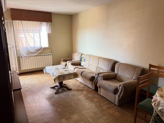 Piso en Los Bloques. Piso en venta con 3 dormitorios, plaza de garaje y trastero en z