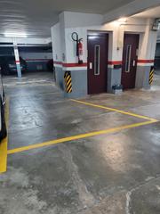 Aparcament cotxe  Carrer del mestre antoni nicolau. Plaça de pàrquing