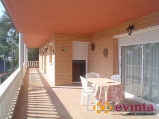 Casa  Puig bernat. Gran casa con piscina en zona muy tranquila