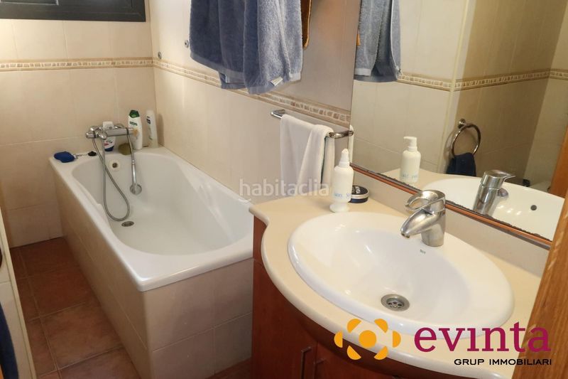 Foto cfac53ba-1a2b-4766-9e22-d42cb3a6edbd. Casa amb calefacció piscina a Vallirana