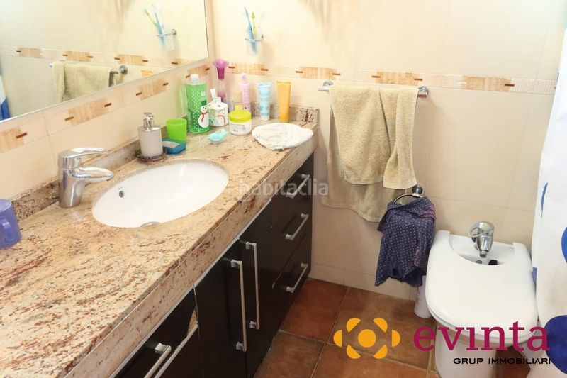Foto dceb17ad-9e08-4336-a6e7-29e2bf3a8733. Casa amb calefacció piscina a Vallirana