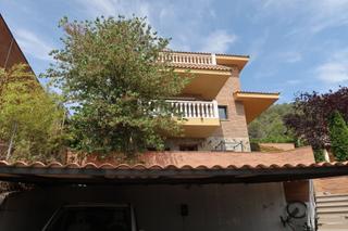 Casa  Malvasia. Preciosa casa en cervelló muy cerca del casco urbano