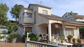 Haus  Parellada. Casa a pie de pueblo, en vallirana