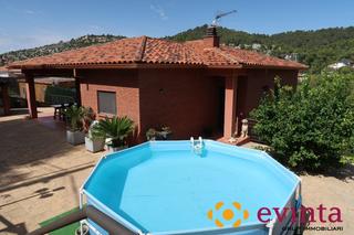 Casa  Galicia. Bonita casa semi nueva ideal para entrar a vivir