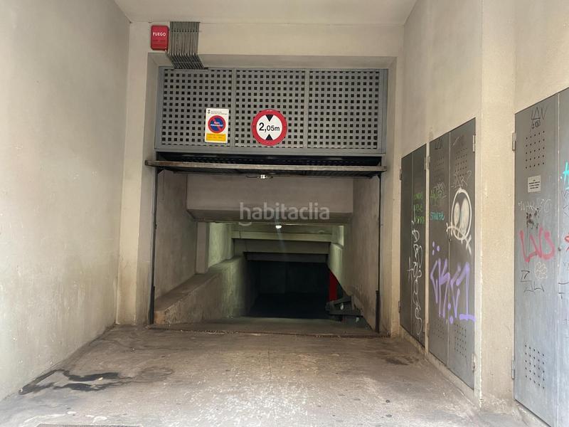 Foto d1cab1c0-a04b-49a5-b9b3-8bc2b7fb1ea6. Parking voiture dans Centre-Can Nadal Sant Feliu de Llobregat