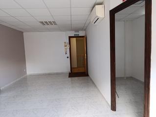 Location Local commercial à Vallirana