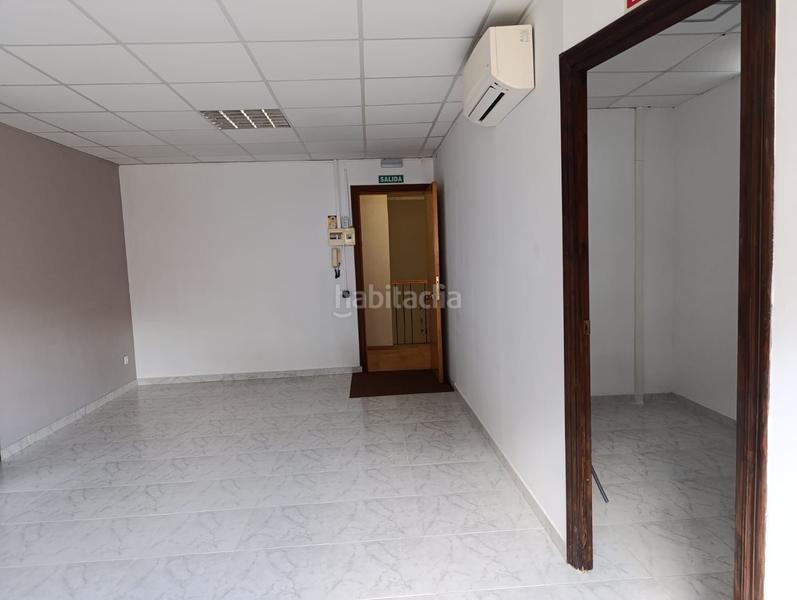 Foto 5d135c4e-da25-4cdf-93cf-3d15284bd978. Alquiler local comercial en Vallirana