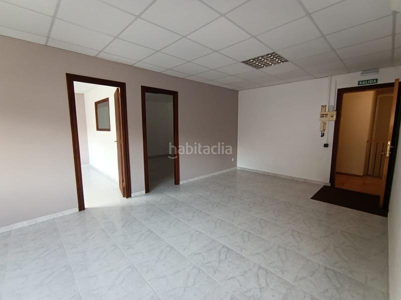 Foto a4b828d5-12ba-499d-a900-1e06589cb2e2. Alquiler local comercial en Vallirana