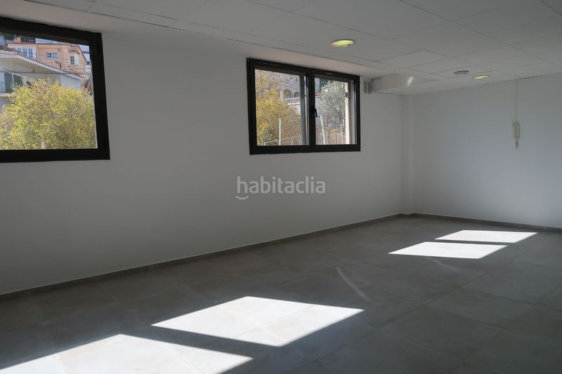 Foto dc8cd0a6-c76e-4ebf-a8d8-15295a5685af. Lloguer local comercial a Vallirana