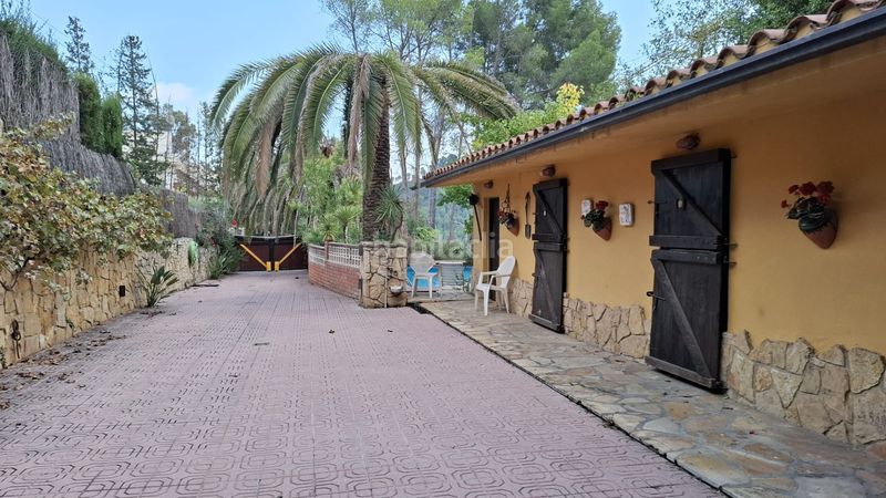 Foto 83560689-7345-4c8b-a0a7-d3b75587006d. Casa amb calefacció piscina a Vallirana