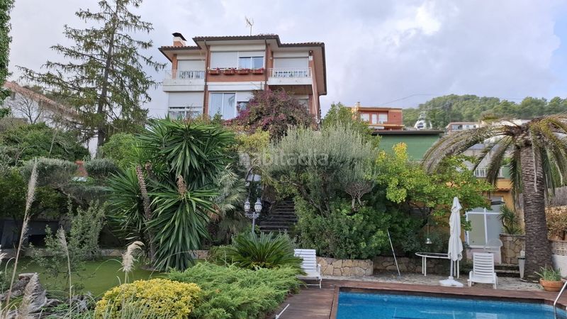 Foto f10584c9-e0c8-465c-801c-7025556489c6. Casa amb calefacció piscina a Vallirana