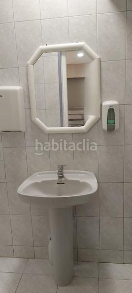 Foto fb990002-3fbe-48d0-9872-1127f42db449. Local commercial dans Vallirana